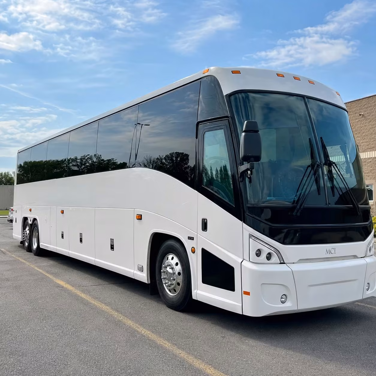 concert buses to dos equis pavilion dickies arena and every major dfw venue