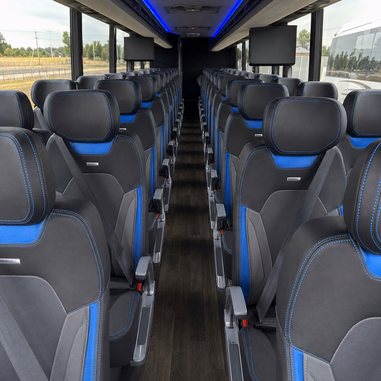 moving a large group to american airlines center a charter bus makes it simple