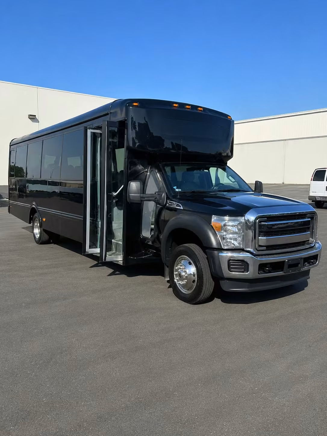 prom homecoming bus rentals in frisco